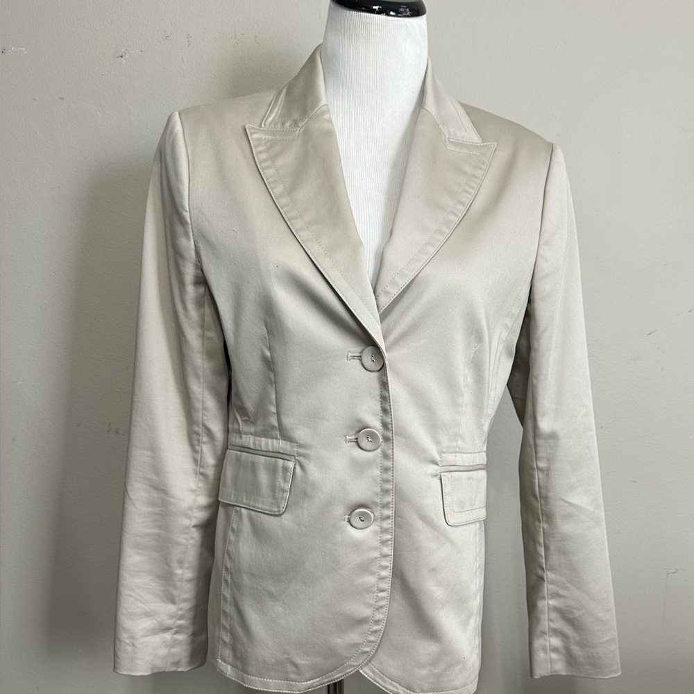 CAbi khaki, beige Single-Breasted Tailored Blazer‎ women’s size 8